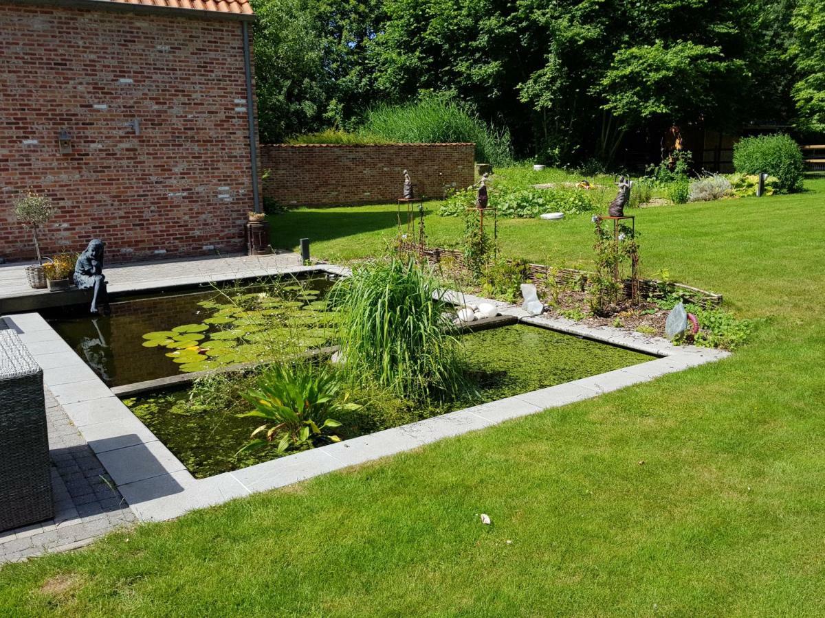 The Two Oaks - Private Garden For Guests Vila Hertsberge Exterior foto
